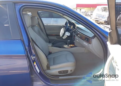 2007 BMW 328Xi z USA, uszkodzony, nr VIN WBAVC73527KP35734